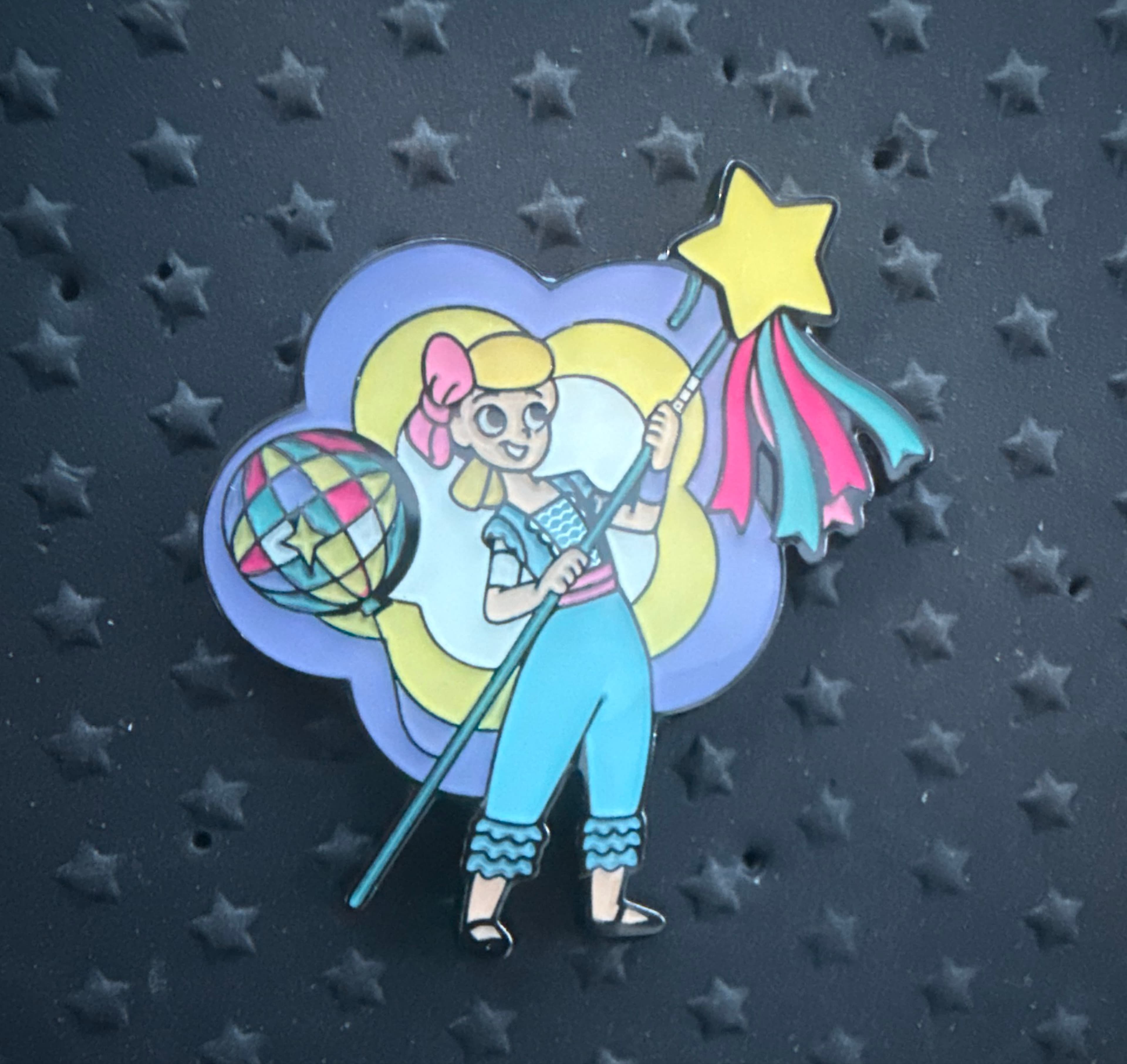 Bo Peep with Staff and Orb - Toy Story 4 Mystery Pin Set