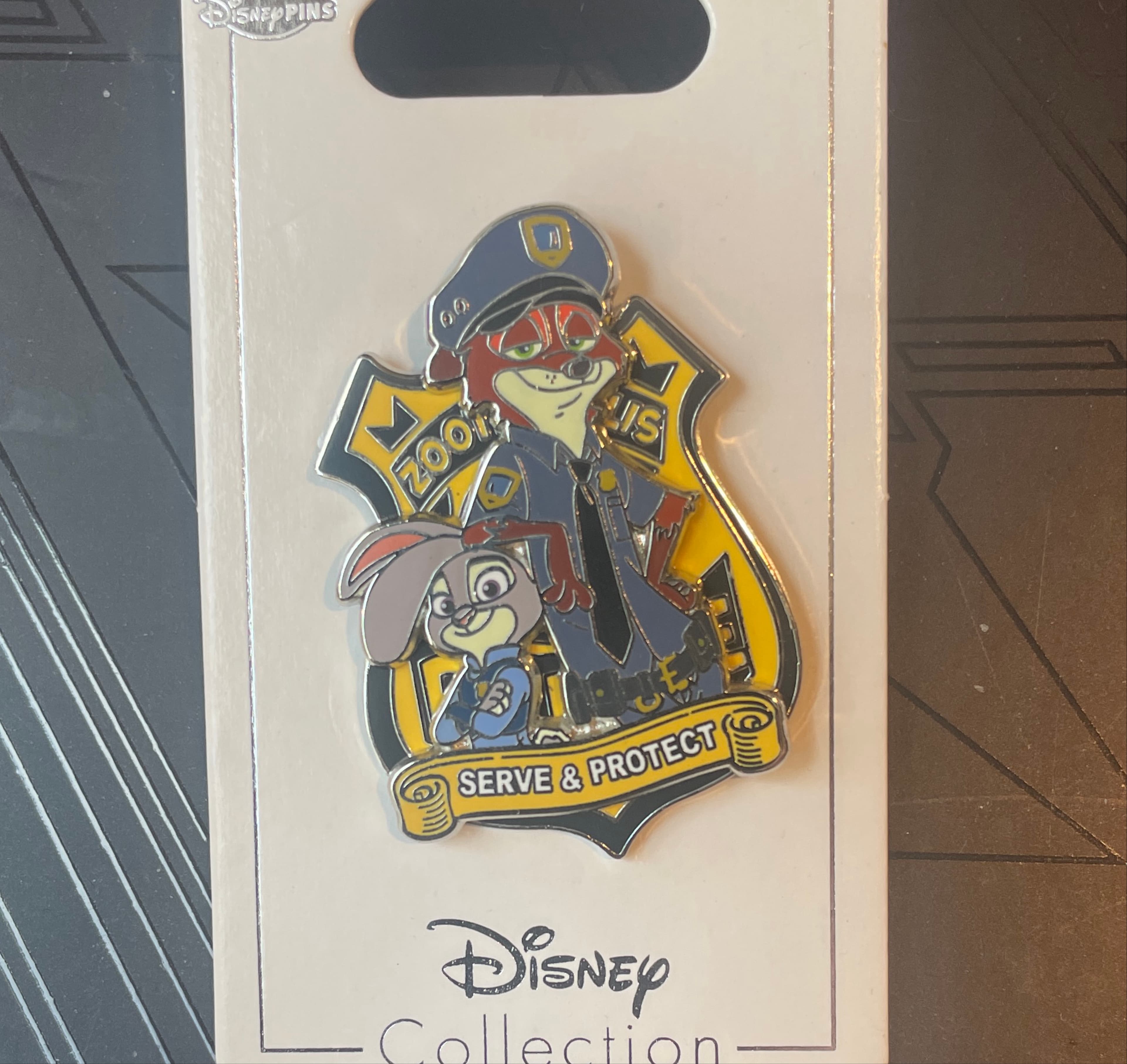 Judy Hopps and Nick Wilde - Serve & Protect Badge - Zootopia/Zootropolis