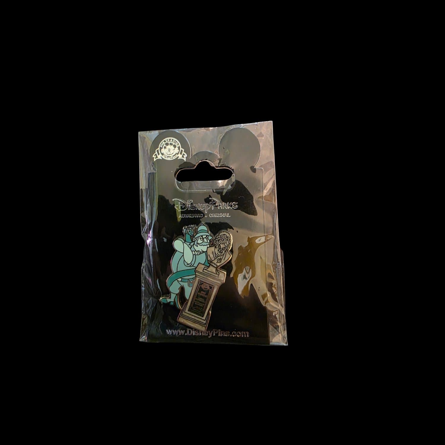 Magic Kingdom's Haunted Mansion Graveyard Mystery Set Pin