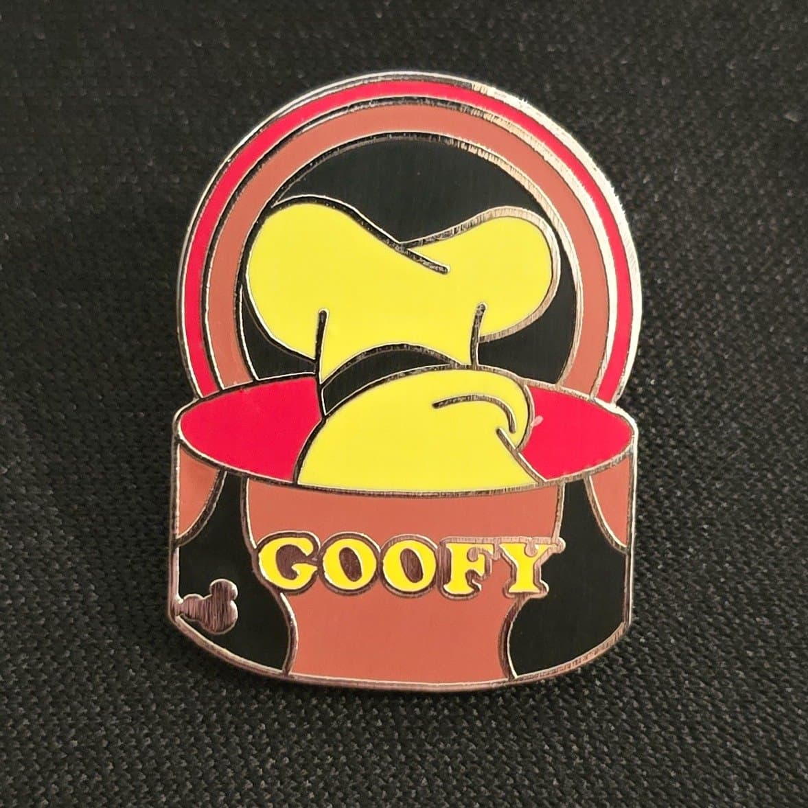Goofy Chef Pot Hidden Mickey Pin