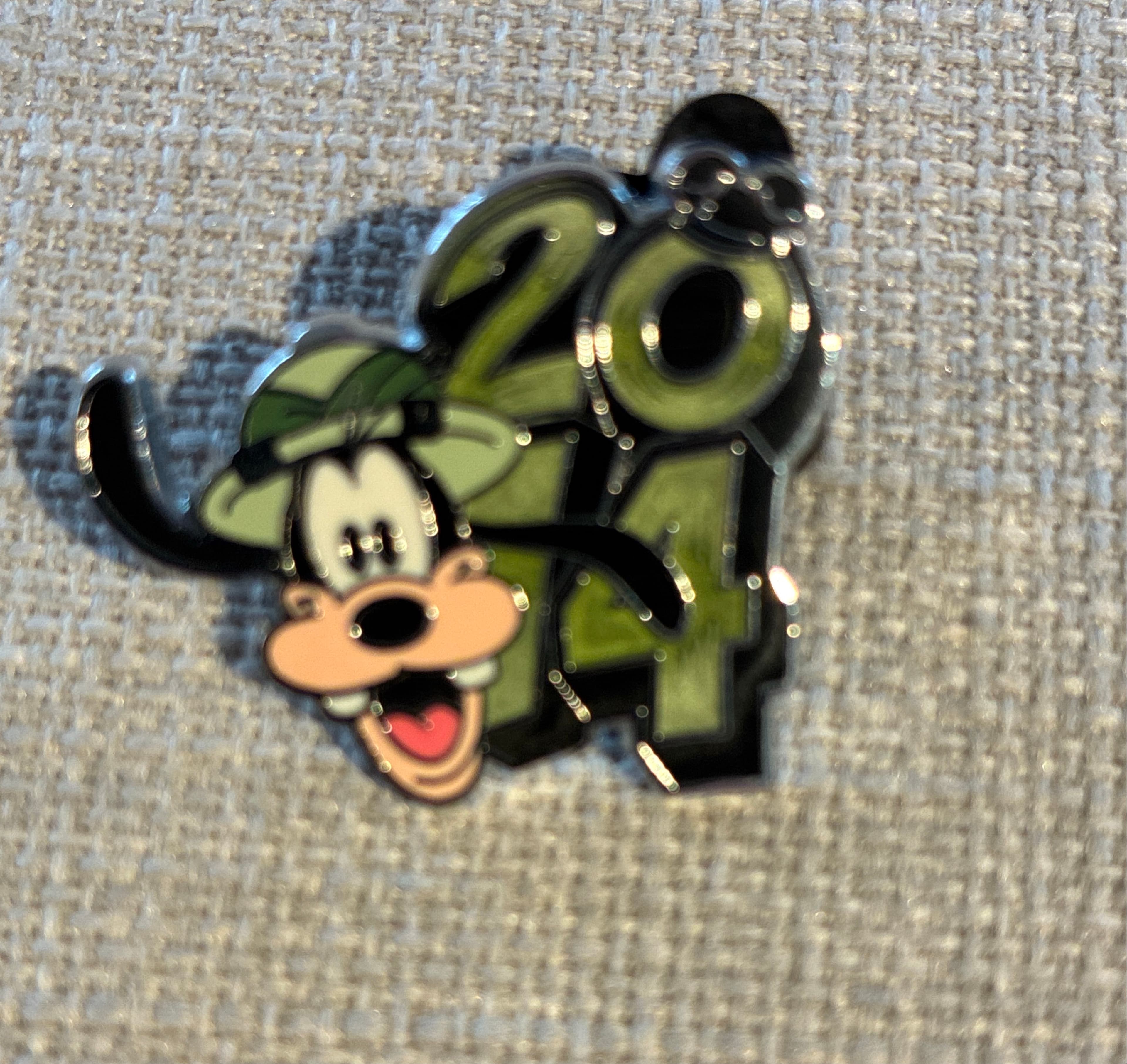 Goofy with Safari Hat 2014