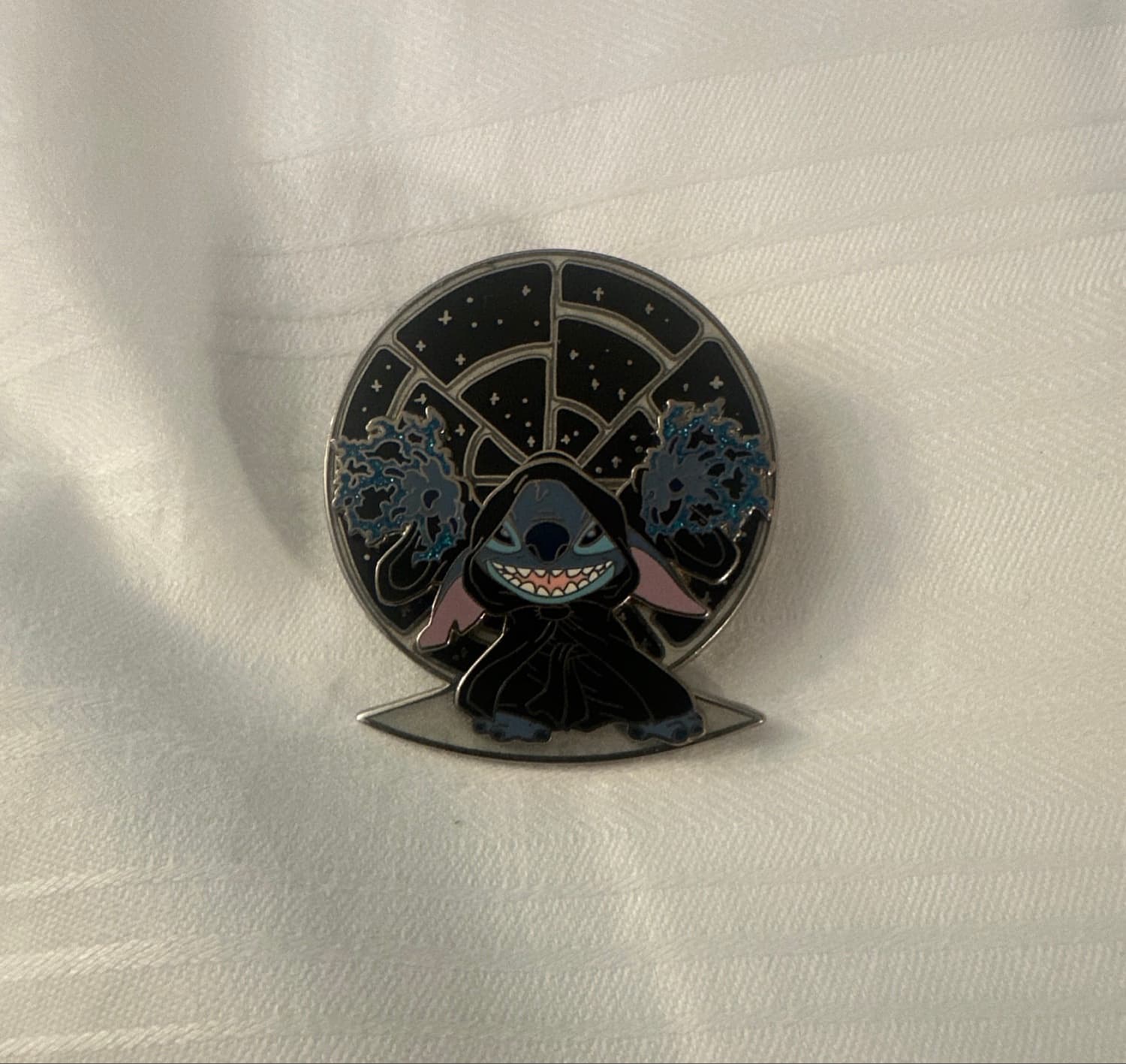 Stitch as Emperor Palpatine - Blue Lightning