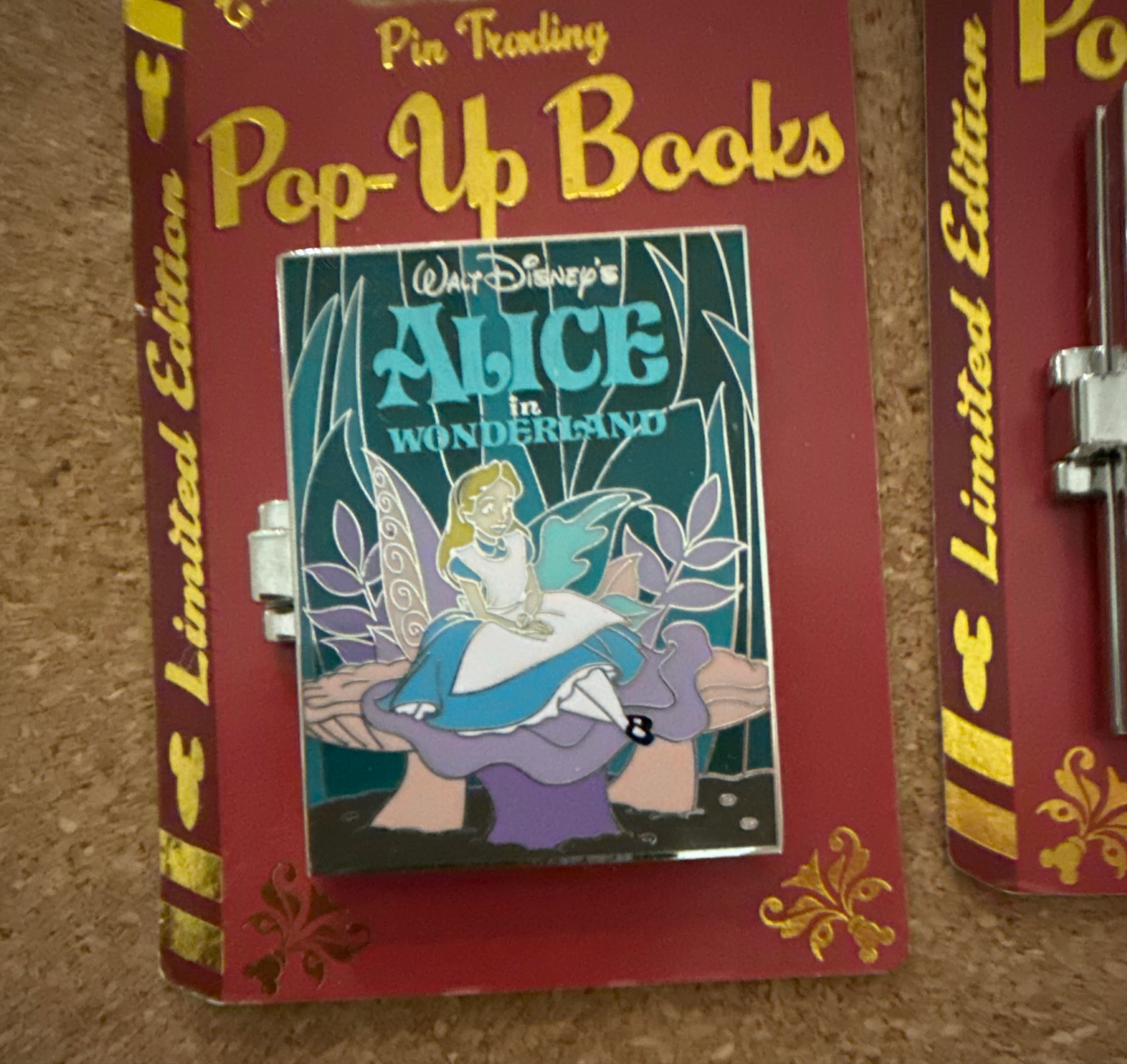 Pop-Up Books - Alice in Wonderland front