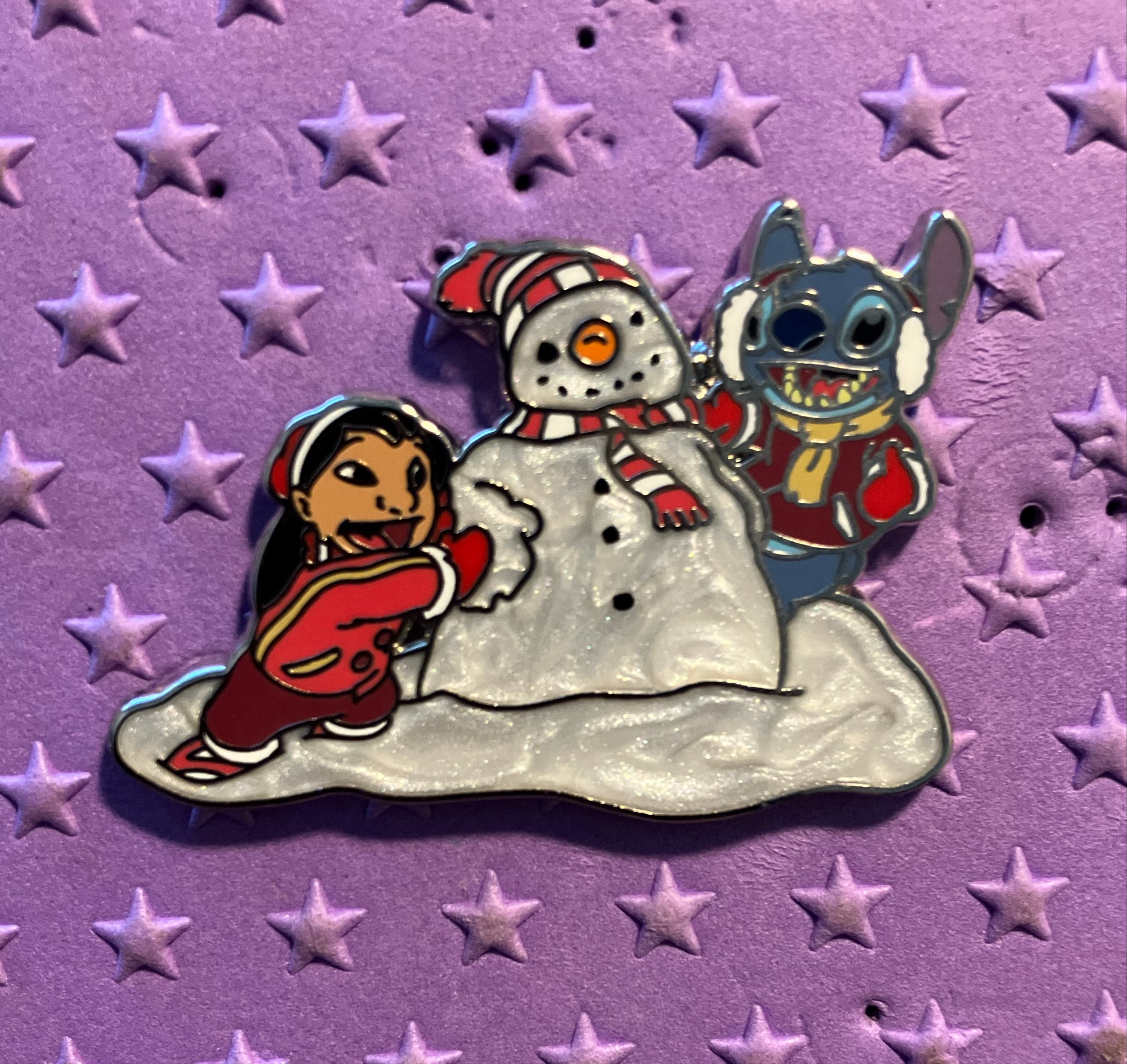 Lilo and Stitch Building a Snowman - Stitch Photographs Mystery Set