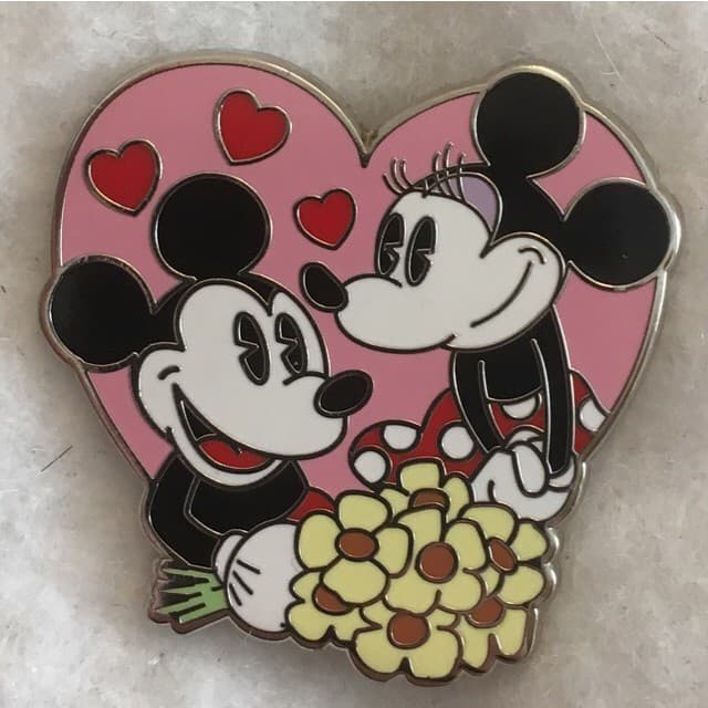 Disney Couples Mystery Set - Mickey Mouse and Minnie Mouse front