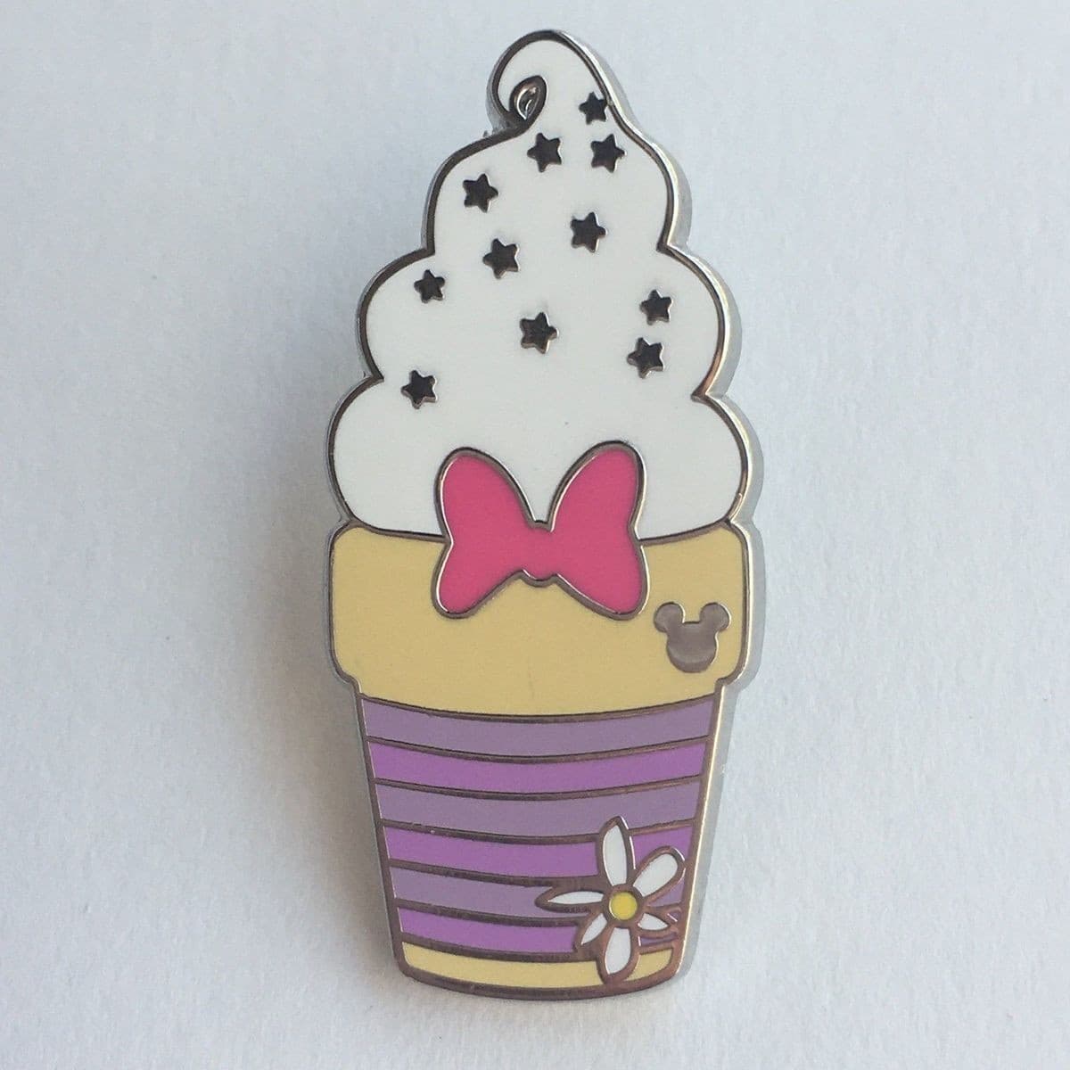 Hidden Mickey 2018 - Ice Cream - Daisy Duck