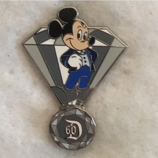 DLR 60 - Diamond Celebration - Pin Trading Board Game - Mickey Mouse