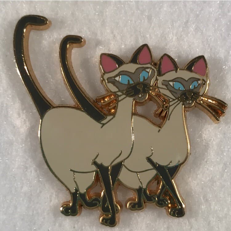 Si & Am Facing Right