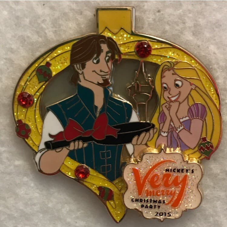 Mickey’s Very Merry Christmas Party 2015 Set - Rapunzel & Flynn front