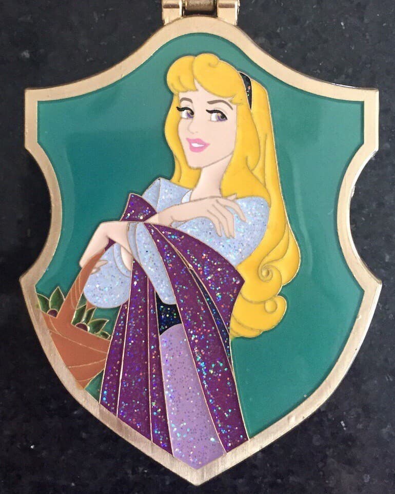 Hinged Princess Crest - Aurora/Briar Rose