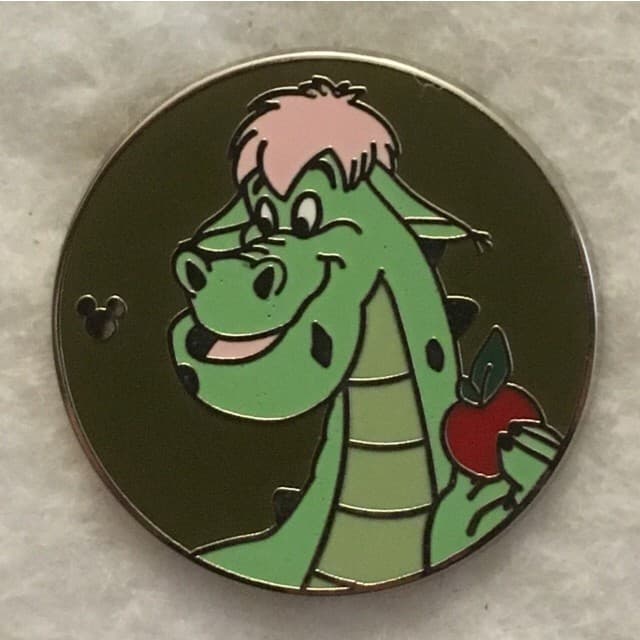 Hidden Mickey 2015 WDW - Dragons - Elliott