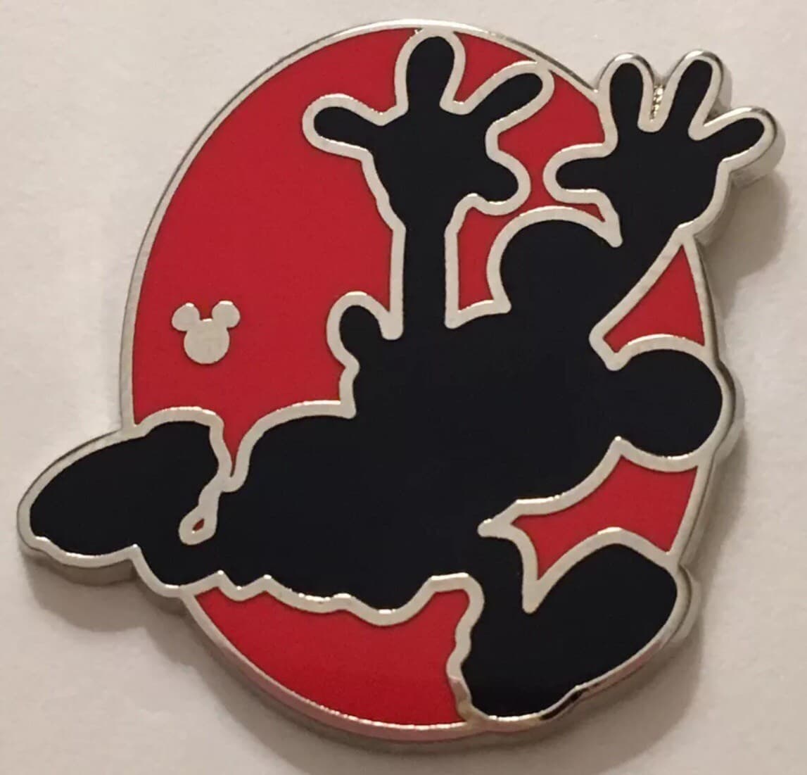 Hidden Mickey 2018 DLR - Mickey Silhouettes - Running