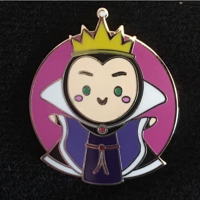 World of Evil Mystery Set - The Evil Queen