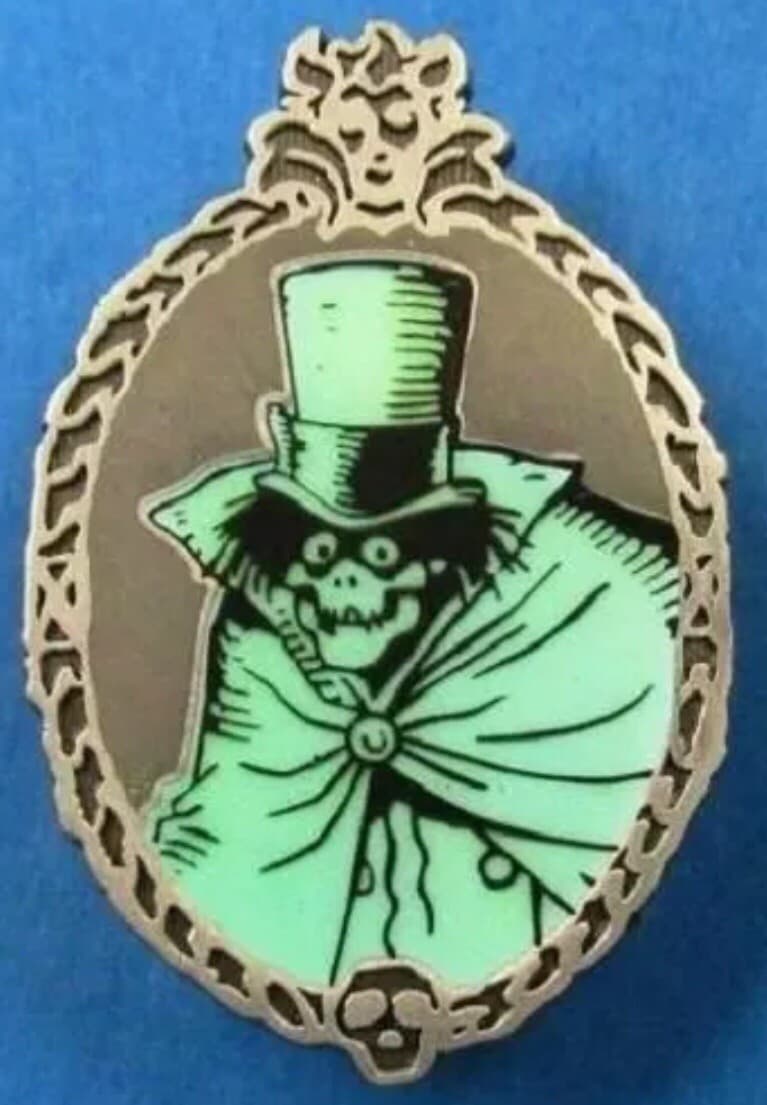 Haunted Mansion Glows In The Dark Mystery Set - Hatbox Ghost front