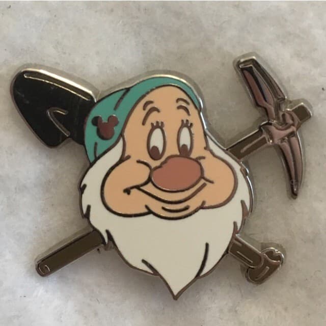 Hidden Mickey 2014 WDW - The Seven Dwarfs - Bashful