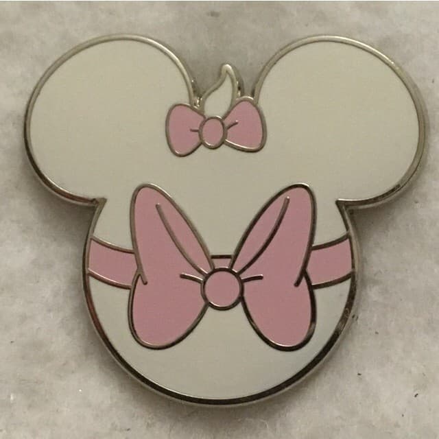 Mickey Mouse Icon Mystery Set - Marie front