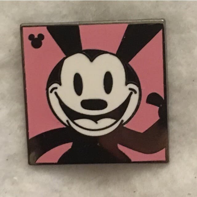 Hidden Mickey 2014 DLR - Oswald - Happy