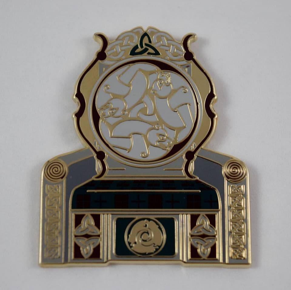 Disney Princess Royal Hall Mystery Set - Merida Throne