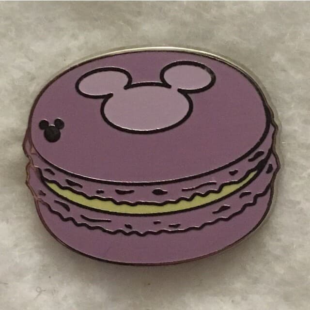 Hidden Mickey 2015 WDW - Macaron - Purple