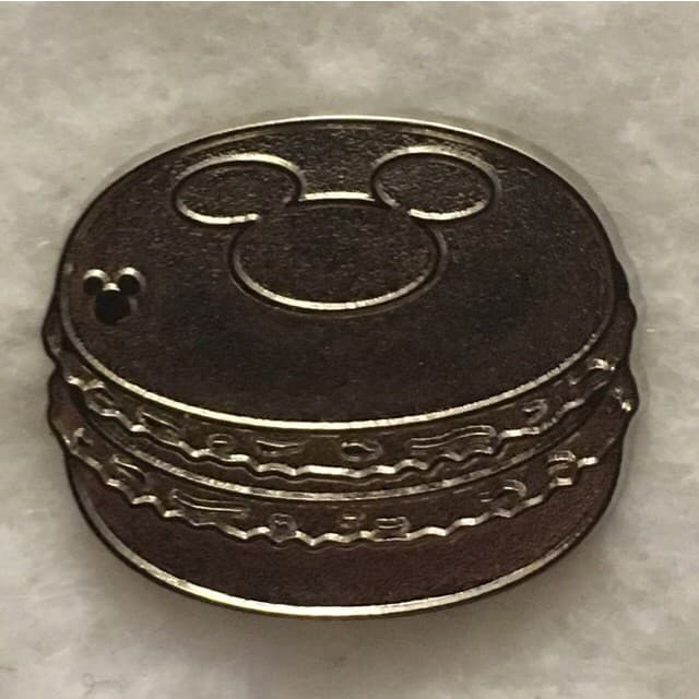 Hidden Mickey 2015 WDW - Macaron - Chaser