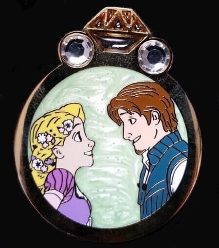 Disney Couples Reveal / Conceal Mystery Set - Rapunzel and Flynn