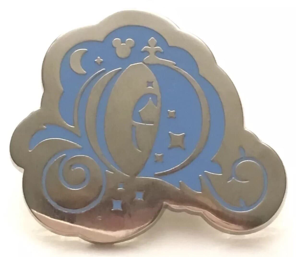 Hidden Mickey 2018 DLR - Silhouettes - Cinderella’s Carriage