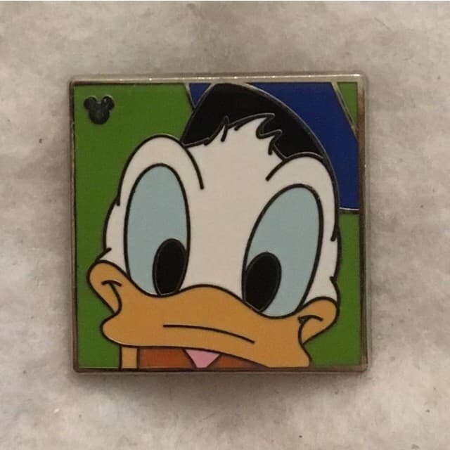 Hidden Mickey 2012 DLR - Faces - Donald Duck